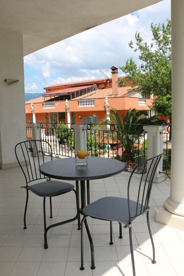 B&B Tenuta Bianca Oliveto Citra Extérieur photo